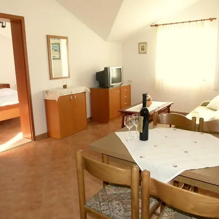 Apartamento Ivo-2 *